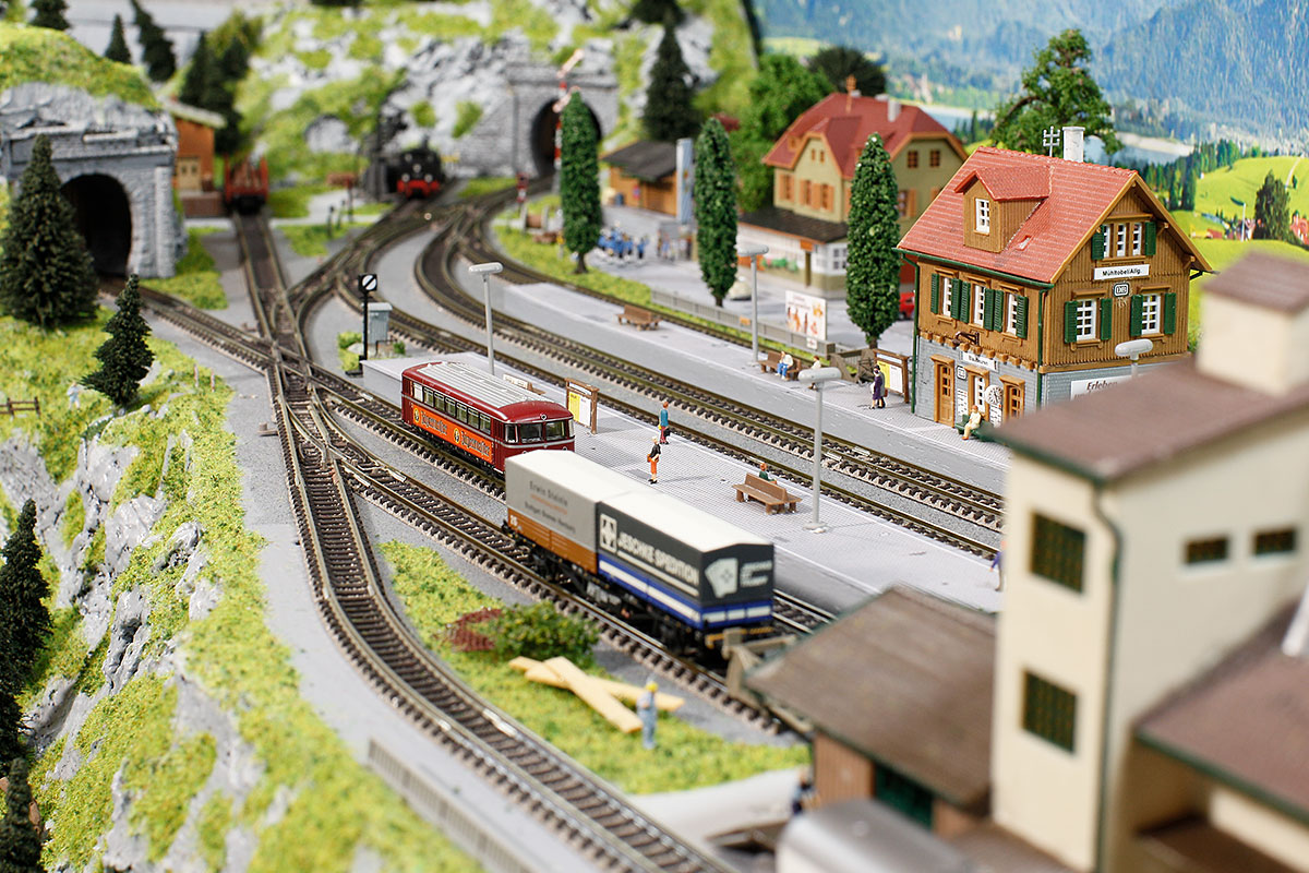 station N scale