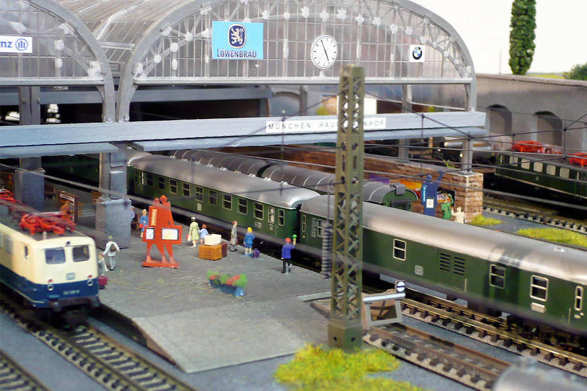 N scale layout 4x8 terminus station