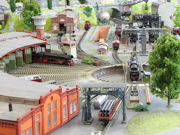 Locomotive depot N scale