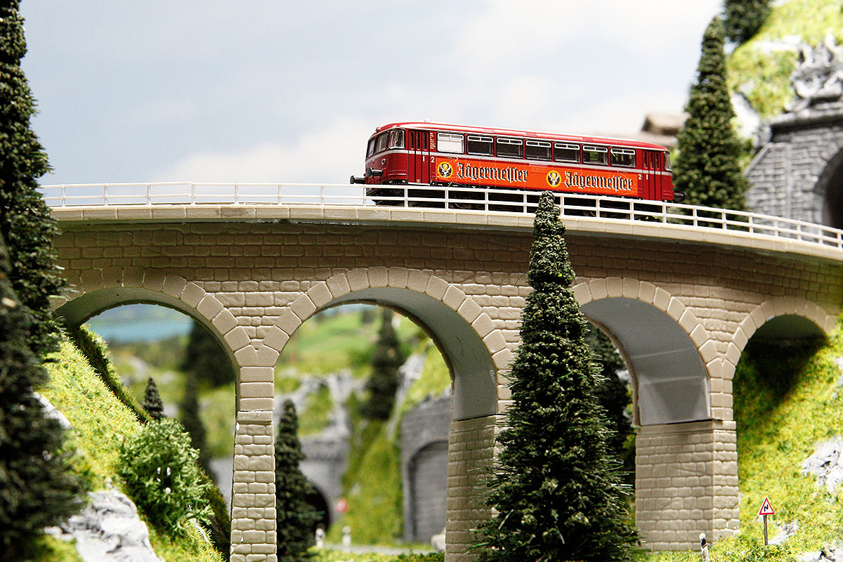 N gauge viaduct