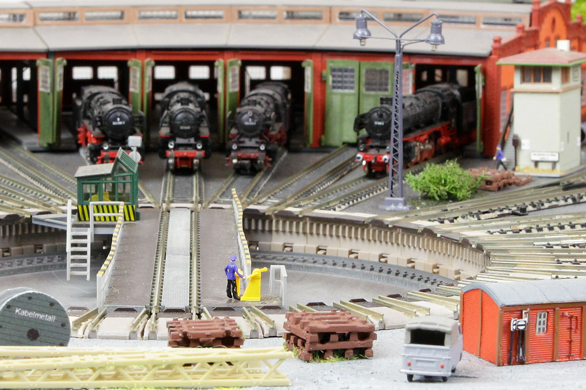 Turntable N scale