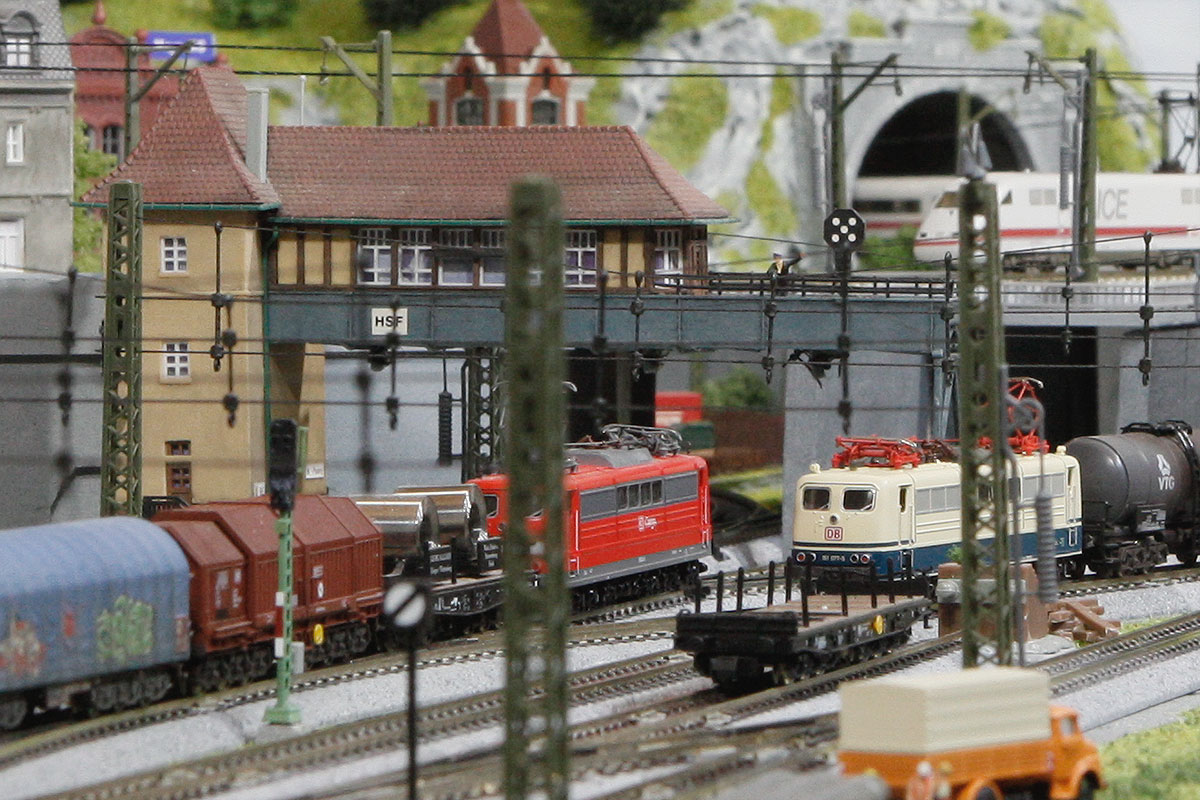 signal box N scale